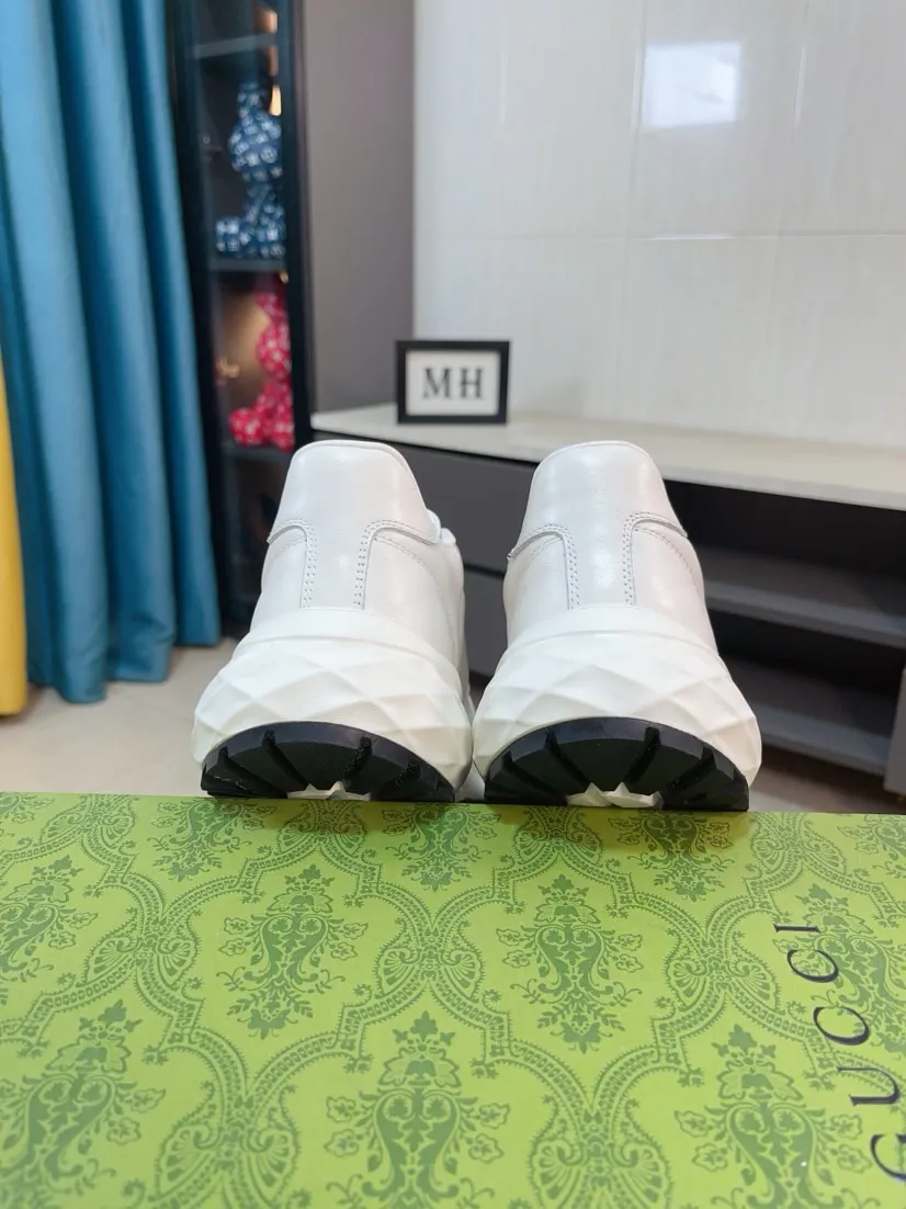 Men's shoes 💰520🌹🌹【GUCCI】pop-up casual sneakers with daddy outsole, breathable and comfortable, easy to walk, a versatile style for trendy men, upper with cowhide edge and outsole with 3D upper printing➕genuine leather lining➕Gucci's popular original outsole, sports and running style, super comfortable. Code number 38-44